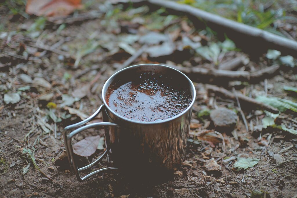 What coffee mug material keeps coffee hot the longest?